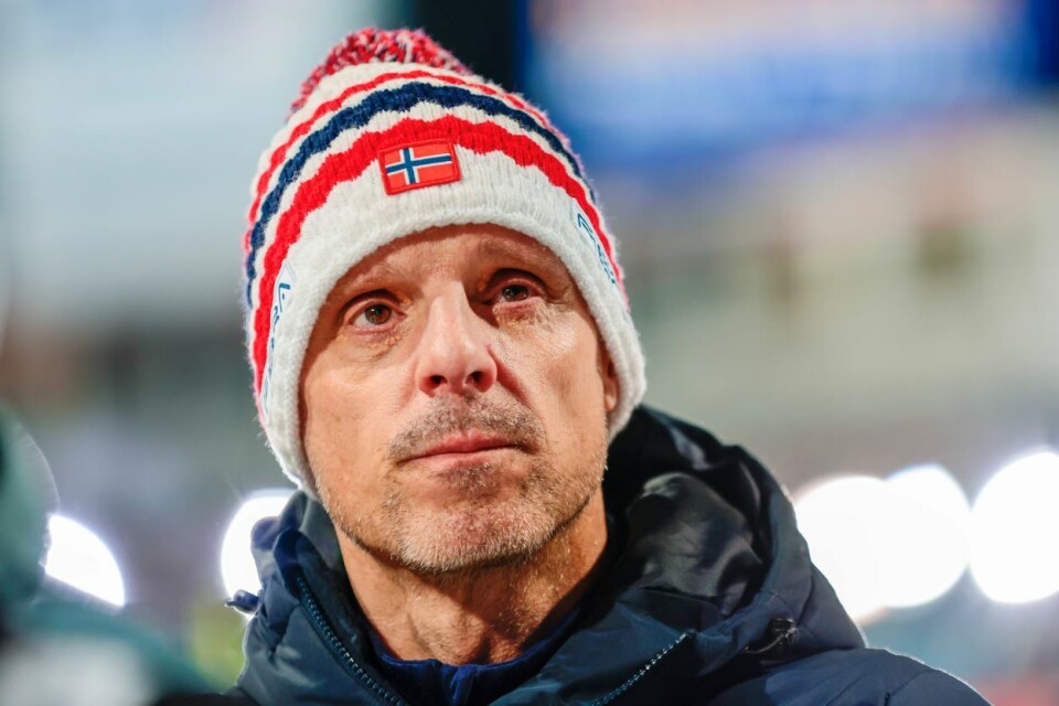 Det er vondt å oppleve hvordan en trener med en så fantastisk CV som Alexander Stöckl nå blir skylt ut med badevannet, skriver Bjørge Stensbøl. Foto: Geir Olsen | NTB