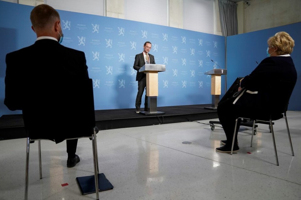 ANBEFALER STYRKING: En regjeringsoppnevnt ekspertgruppe anbefaler en sterkere satsing på Rask psykisk helsehjelp. Ekspertgruppens leder, Peder Kjøs, overleverte gruppens rapport til statsminister Erna Solberg og helse- og omsorgsminister Bent Høie 30. april.