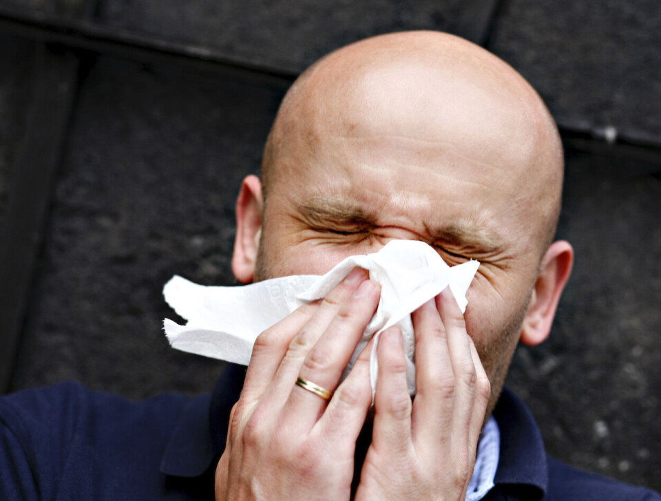 Over en million nordmenn brukte allergimedisin i fjor. Koronaviruset kan ha mange av de samme symptomene som vanlige allergier, derfor er det viktig å starte behandlingen tidlig.
