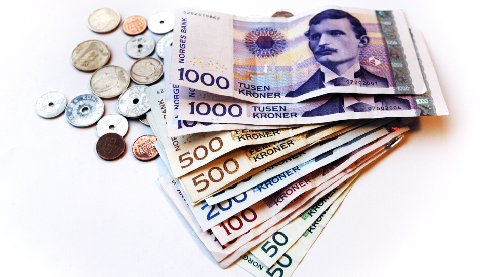 Lønnsveksten bare litt ned i alle sektorer i fjor, sammenlignet med 5,8 prosent året før.