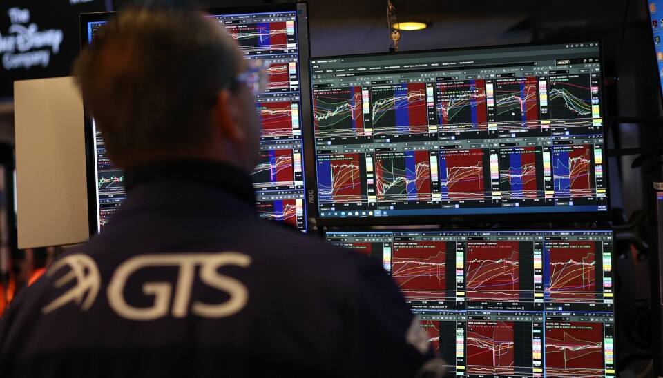 Verdien på teknologiaksjene har svingt enormt som en følge av at Donald Trump har annonsert og trukket tilbake tollsatser. Dette er et tydelig tegn på at kunstig intelligens og datadrevne verdikjeder er langt mer geopolitisk sårbar enn vi liker å tro, skriver Silvija Seres.