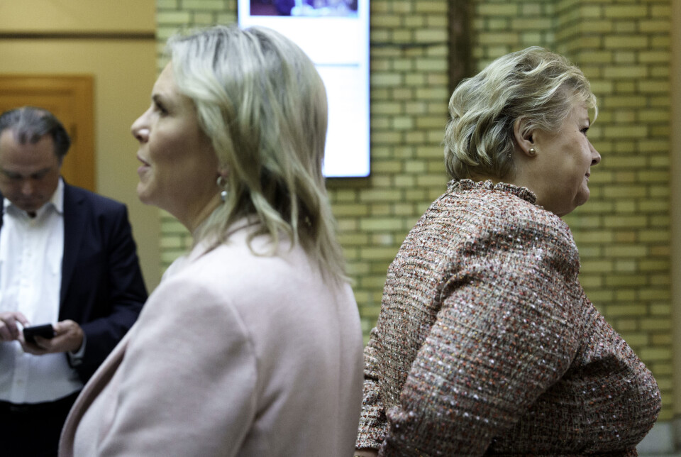 FRP-leder Sylvi Listhaug er større enn Høyre-leder Erna Solberg i den siste statsministermålingen fra TV 2. FRP-leder Sylvi Listhaug er større enn Høyre-leder Erna Solberg i den siste statsministermålingen fra TV 2.