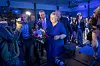En skuffet Høyre-leder Erna Solberg gikk av scenen på partiets valgvake mandag.