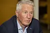 Thorbjørn Jagland i mørk dressjakke under et intervju innendørs i Oslo.