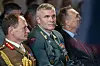 General Sir Roly Walker og generalmajor Lars S. Lervik sitter blant militære ledere under Army Summit i Oslo.