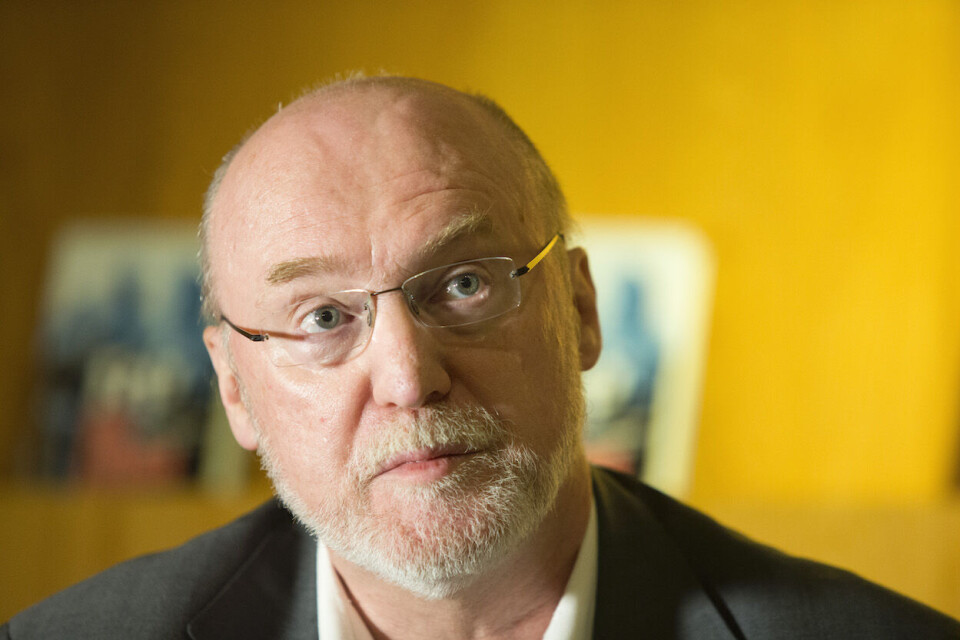 Valgforsker og professor emeritus ved Universitetet i Oslo Bernt Aardal sier meninsgmålinger kan stjele oppmerksomheten fra de politiske sakene.