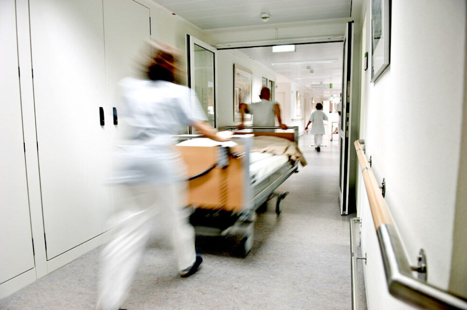 Flere kutt ved OUS vil gå utover pasientsikkerheten, skriver klinikksjef ved nevrologisk avdeling Espen Dietrichs i et notat.