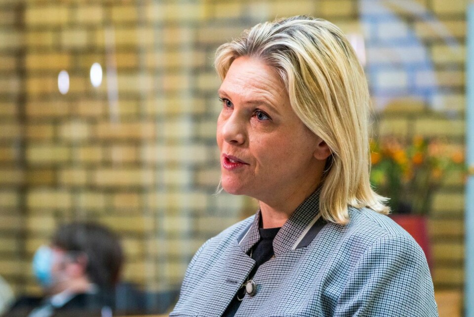 Frp foreslår å skrote den obligatoriske pappapermen og la familiene selv fritt velge hvem som er hjemme med barnet.