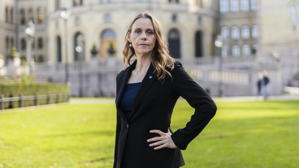 Lise Lyngsnes Randeberg er leder av arbeidstakerorganisasjonen Akademikerne, som organiserer 255.000 ansatte i privat og offentlig sektor med høyere utdanning. Hun mener regjeringens politikk er i ferd med å undergrave Norge som kunnskapsnasjon.