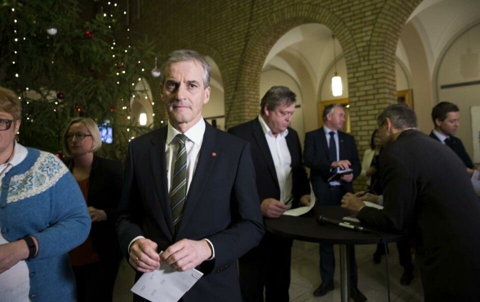 Opposisjonen ber nå Stortinget ta et felles ansvar for at Norge opptrer og uttaler seg forsvarlig om flyktningkrisen.