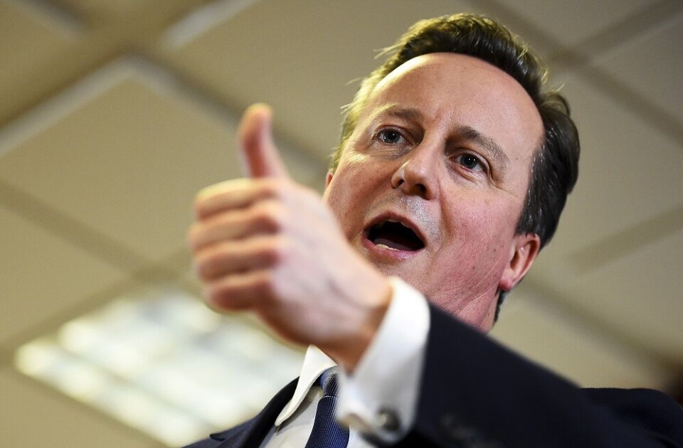 Statsminister i Storbritannia, David Cameron, kjemper for å bli værende i EU. Han viser nok tommelen opp til majoriteten av finansdirektørene i britiske selskap, som også ønsker fortsatt EU-medlemskap.