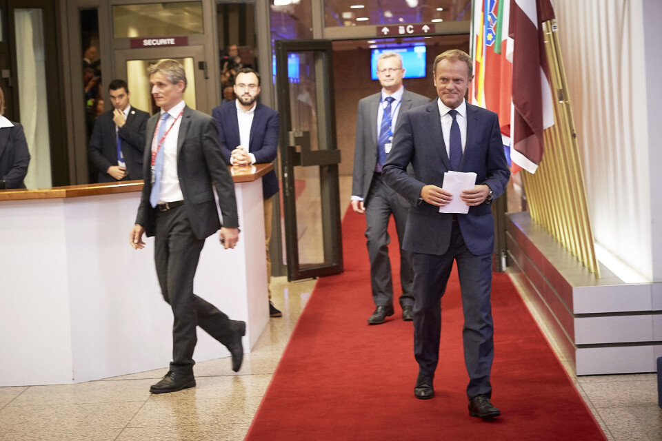 SKAL LEDE: Donald Tusk skal lede prosessen fram mot britisk utmeldelse fra EU. Den prosessen begynner allerede på toppmøtet som begynner tirsdag.