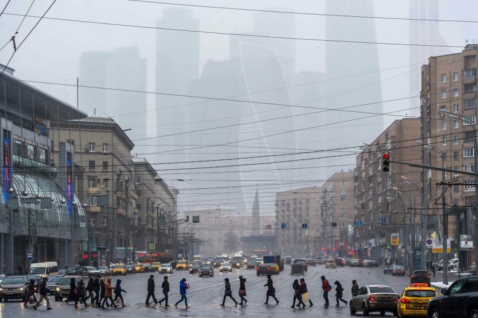 Foto MODERNE: Moskva er blitt en hypermoderne storby, men russere flest henger fast i gamle tradisjoner og tenkemåter. Foto: NTB-Scanpix