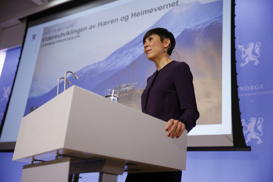 Forsvarsminister Ine Eriksen Søreide presenterte fredag landmaktutredningen.