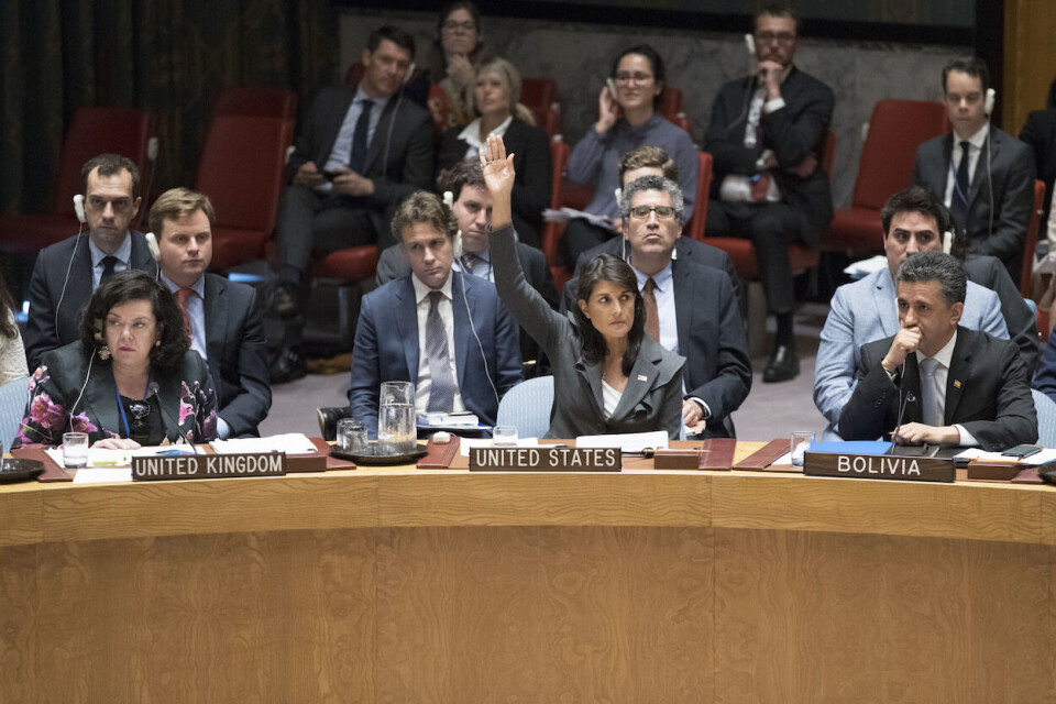 USAs FN-ambassadør Nikki Haley sier USA ikke vil være medlem av en «hyklersk» organisasjon som gjør menneskerettighetene til latter.