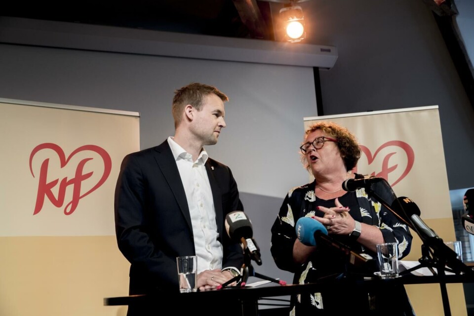 Kjell Ingolf Ropstad og Olaug Bollestad innleder på pressemøte før helgens landsmøte.