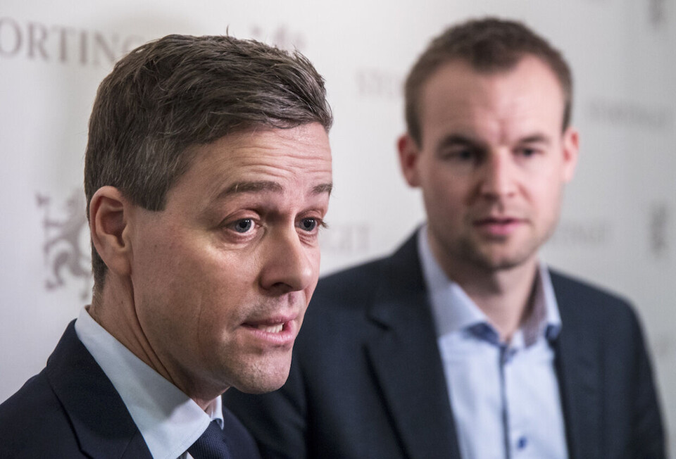 Tidligere KrF-leder Knut Arild Hareide og nåværende KrF-leder Kjell Ingolf Ropstad etter at striden i partiet var over, og det ble klart at Hareide tapte.