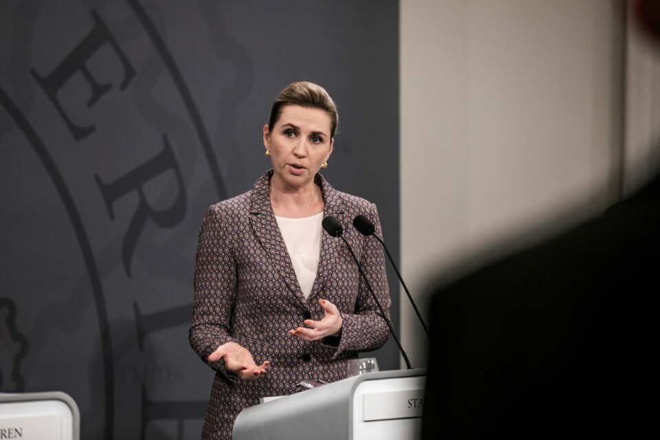 Etter et dårlig valgresultat har den danske statsministeren gått fra å være den «magtfulle Mette Fredriksen» til å bli «Mink-Mette Fredriksen», skriver Knut Arne Sanden.
