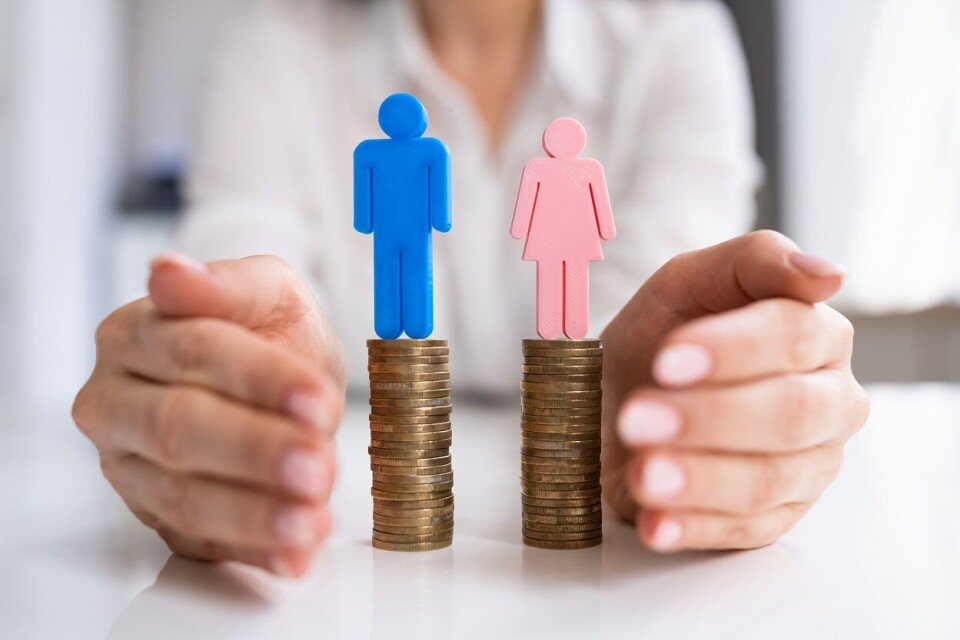 Kvinnetariffane forsvann for 64 år siden, men lønnsskilnadane bestod, skriver Ragnhild Lied. Foto: Andrey Popov | iStock Photos