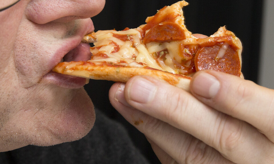 Nedgangen i omsetningen gjelder både importert og norskprodusert pizza, viser Landbruksdirektoratets tall for første kvartal i år.